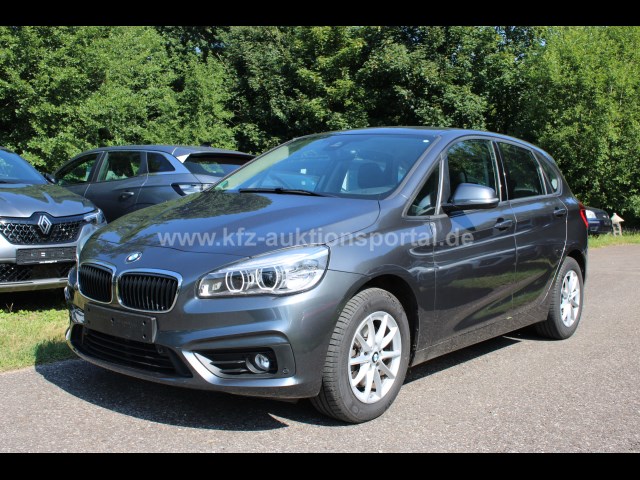 BMW 218i Active Tourer Advantage