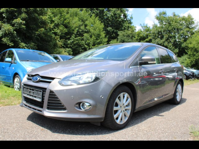 Ford Focus Turnier 1.0 EcoBoost Titanium
