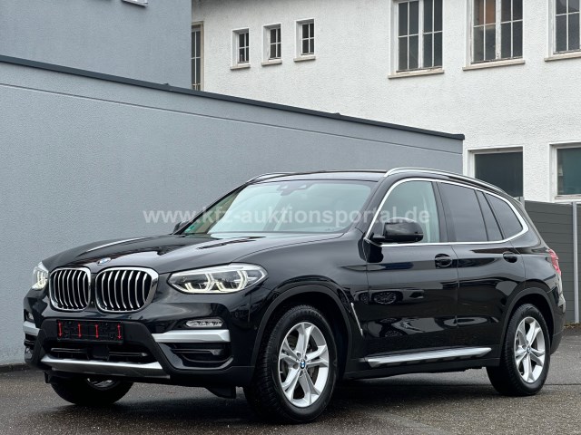 BMW X3 xD30i Navi Prof. HUD Driv./Park.Ass Prof. Har/Kar AHK