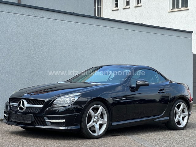 Mercedes-Benz SLK 350 AMG Line Xenon PDC Airscarf Har/Kar
