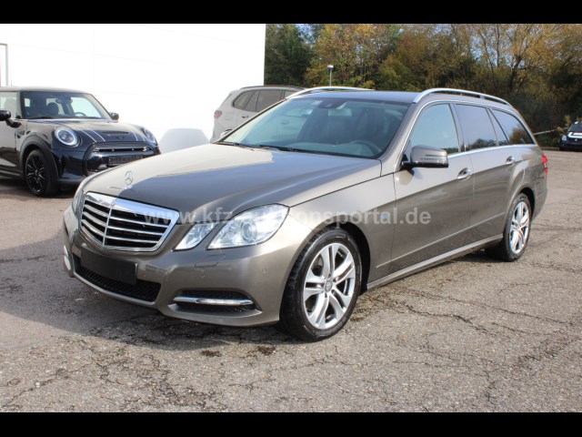 Mercedes-Benz E 350 CDI 4MATIC T-Modell Avantgarde AHK Navi Xenon