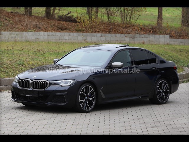 BMW M550